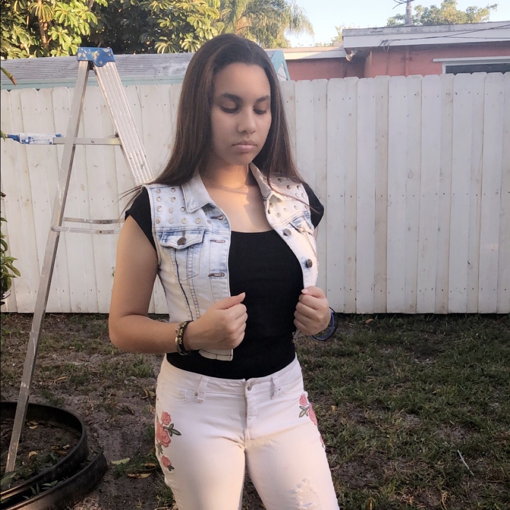 Cropped jean vest